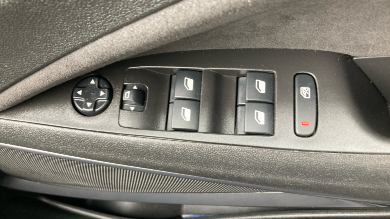 Vauxhall Crossland 1.5 Turbo D [120] Ultimate 5dr Auto Diesel Hatchback